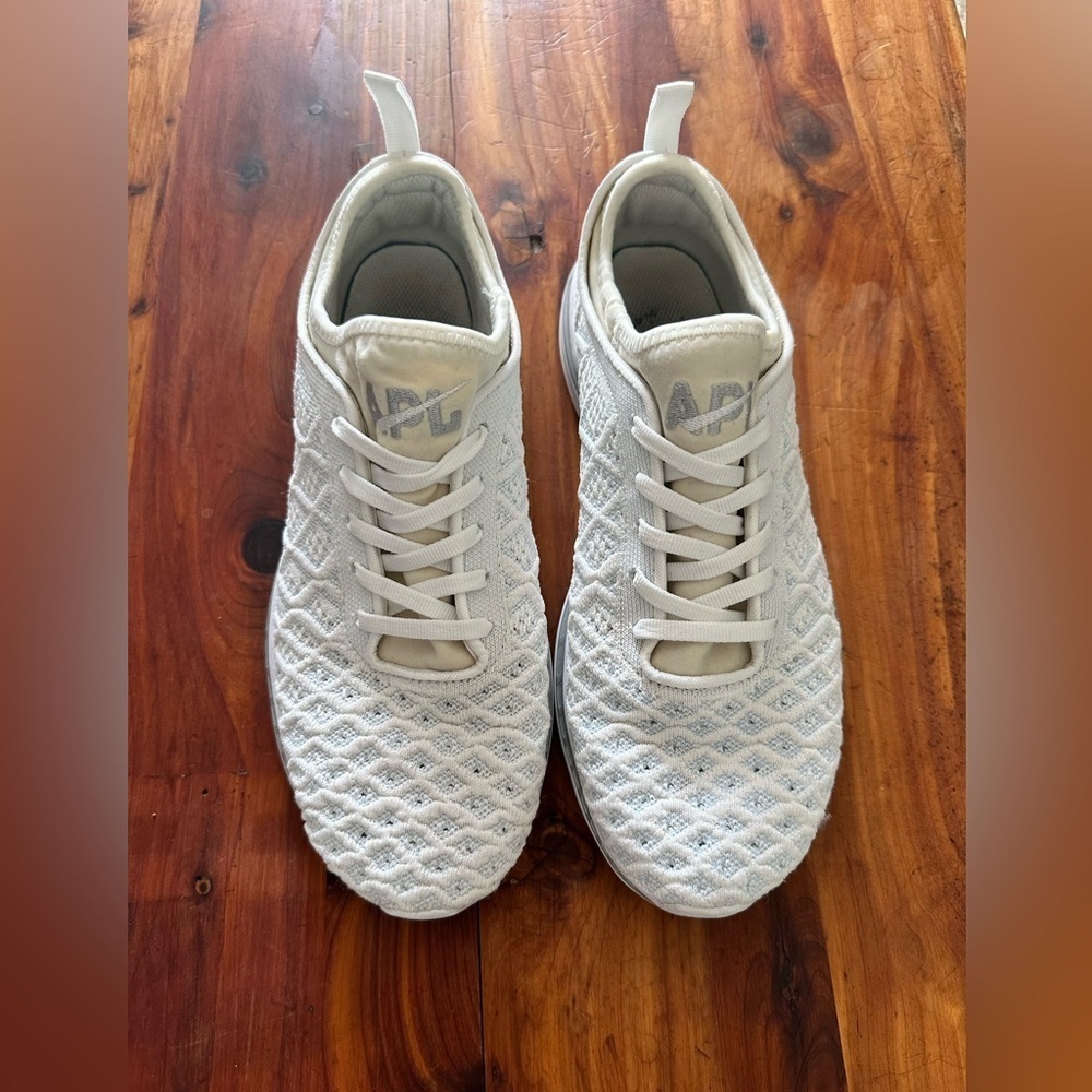 TechLoom Phantom
APL
White / Metallic Silver - Picture 5 of 9